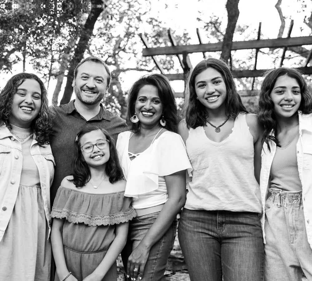 Raising Entrepreneurial Daughters and Being a Magic Mom with Alyce, Seth and Karissa Dailey